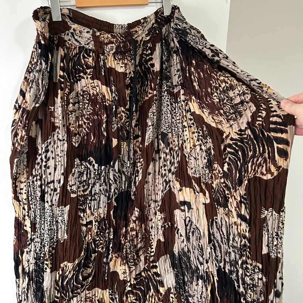 3/50$Leopard Print Pleated Skirt